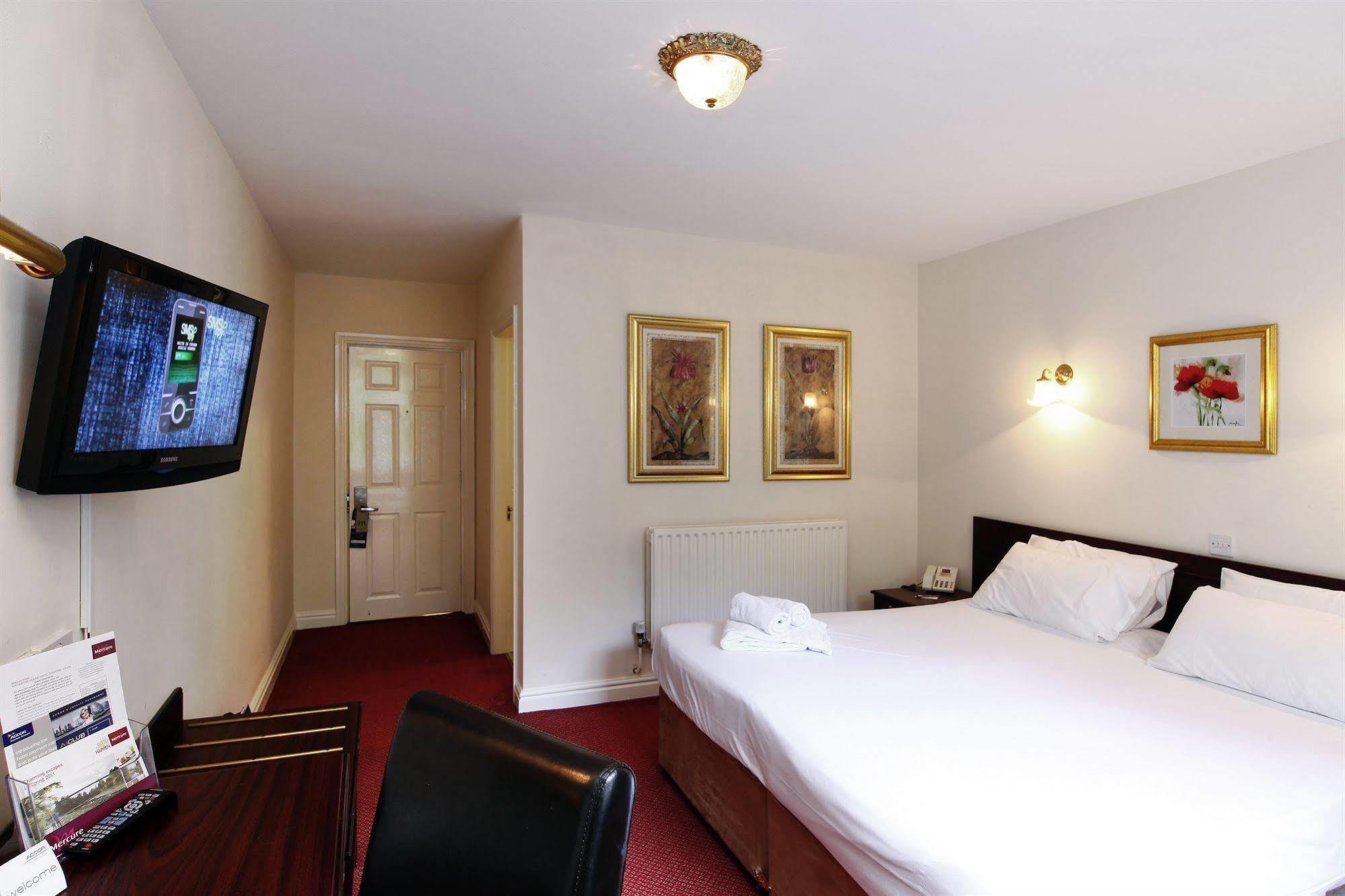 Stafford South Hatherton Hotel Penkridge Kültér fotó